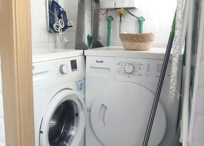 Peregrine Penthouse Apartament *