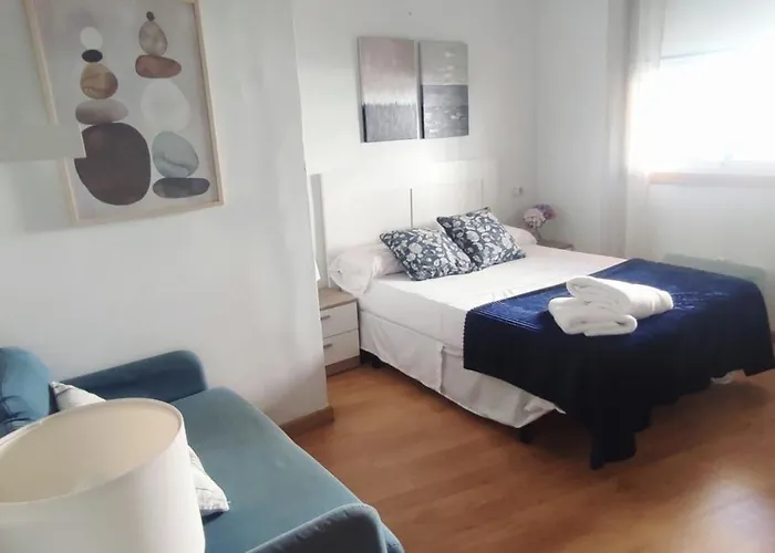 Peregrine Penthouse Apartament *